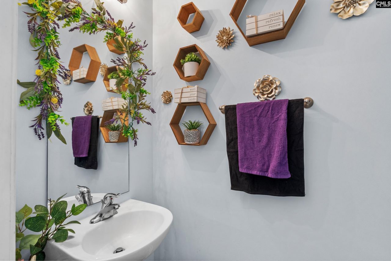 105 Saskatoon Drive Photo 5