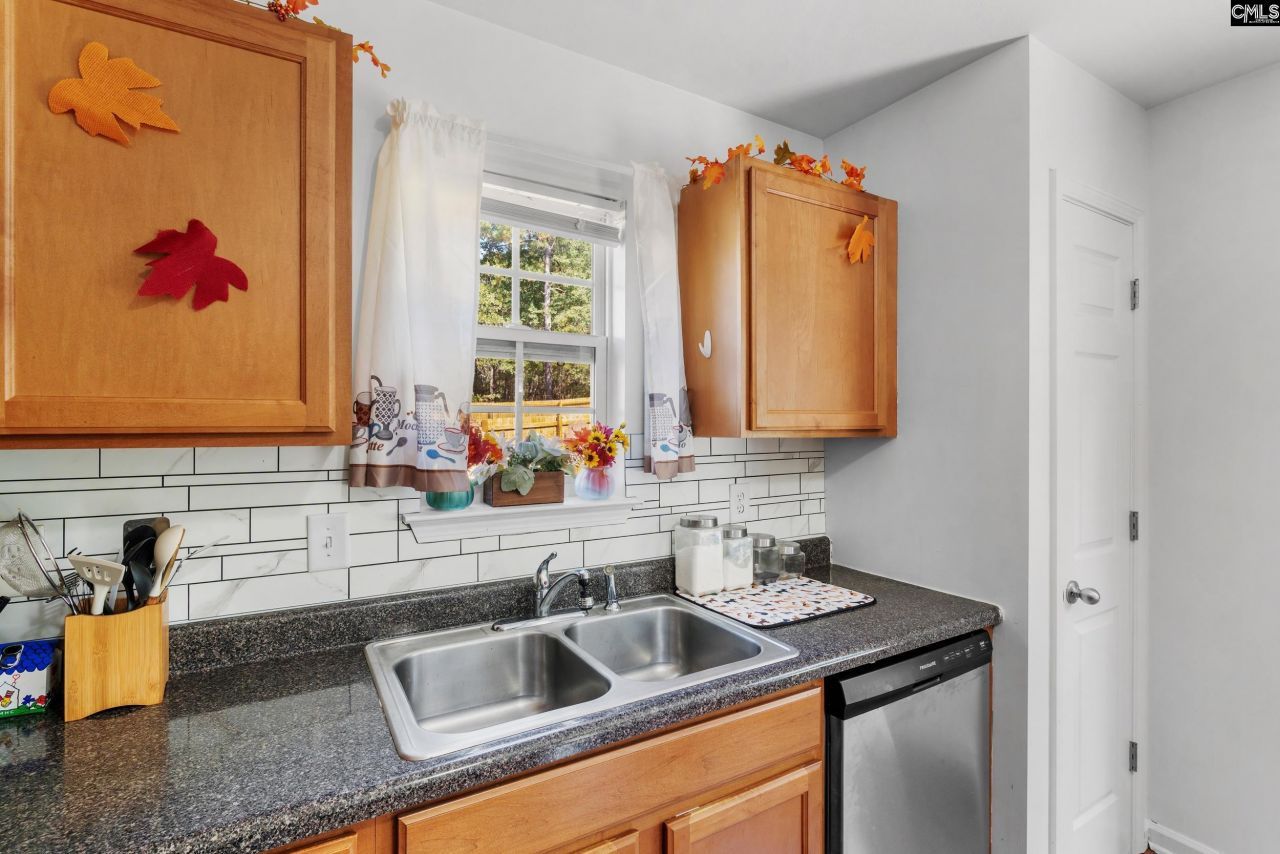 105 Saskatoon Drive Photo 9