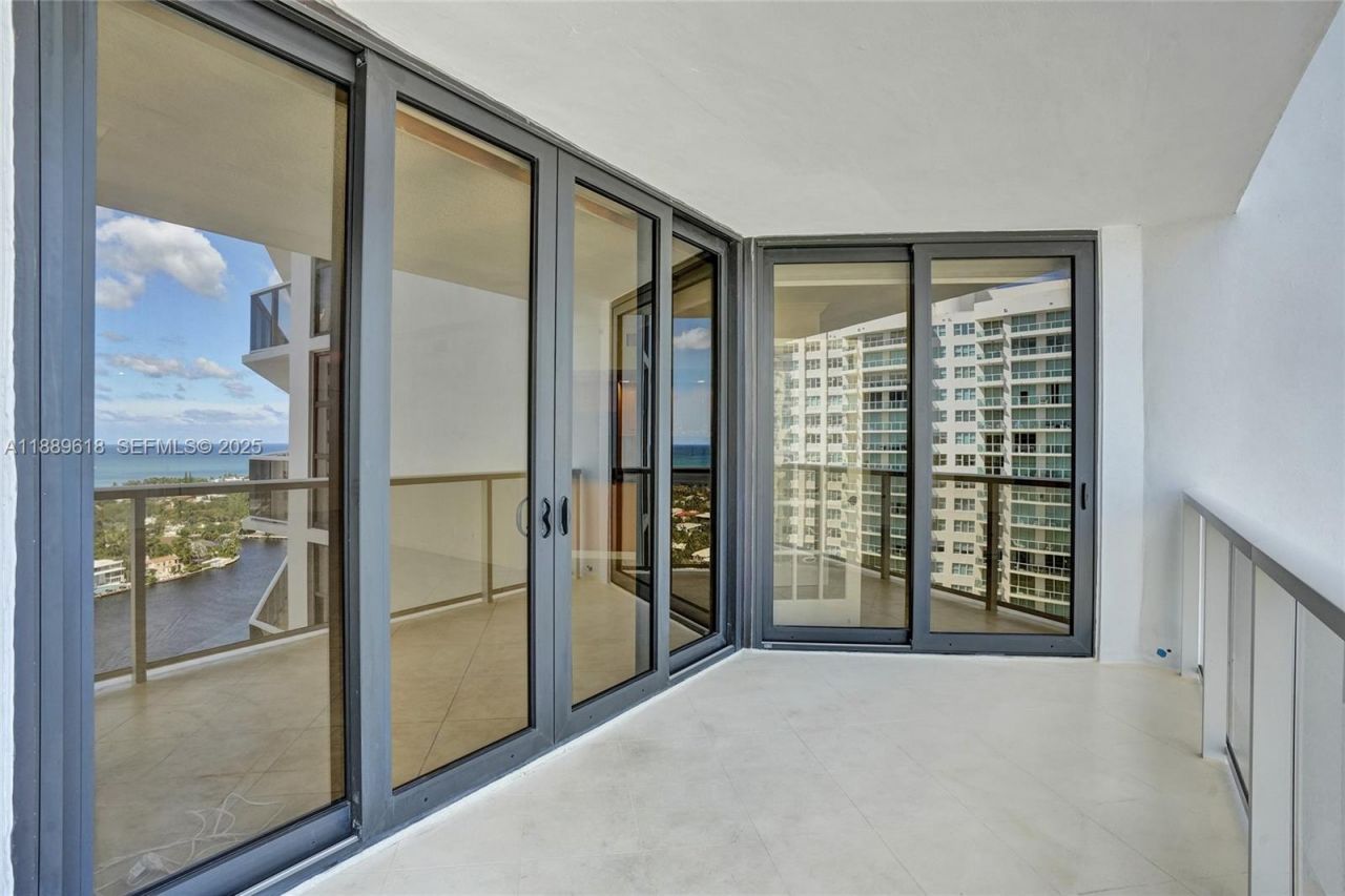 20281 E Country Club Dr, Unit 2110, Aventura, FL 33180 Photo