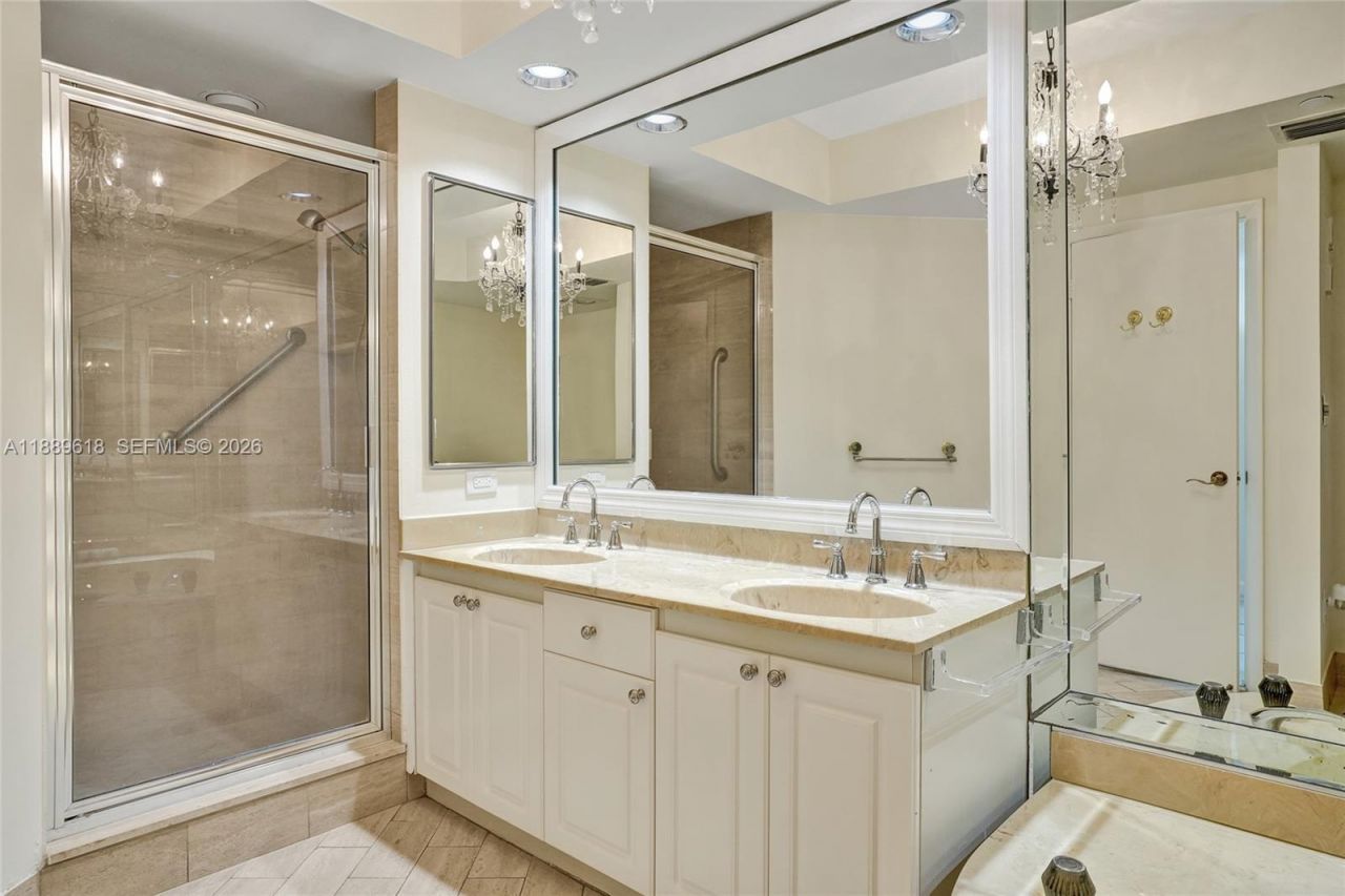 20281 E Country Club Dr, Unit 2110, Aventura, FL 33180 Photo