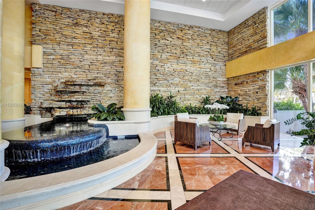 20281 E Country Club Dr, Unit 2110, Aventura, FL 33180 Photo