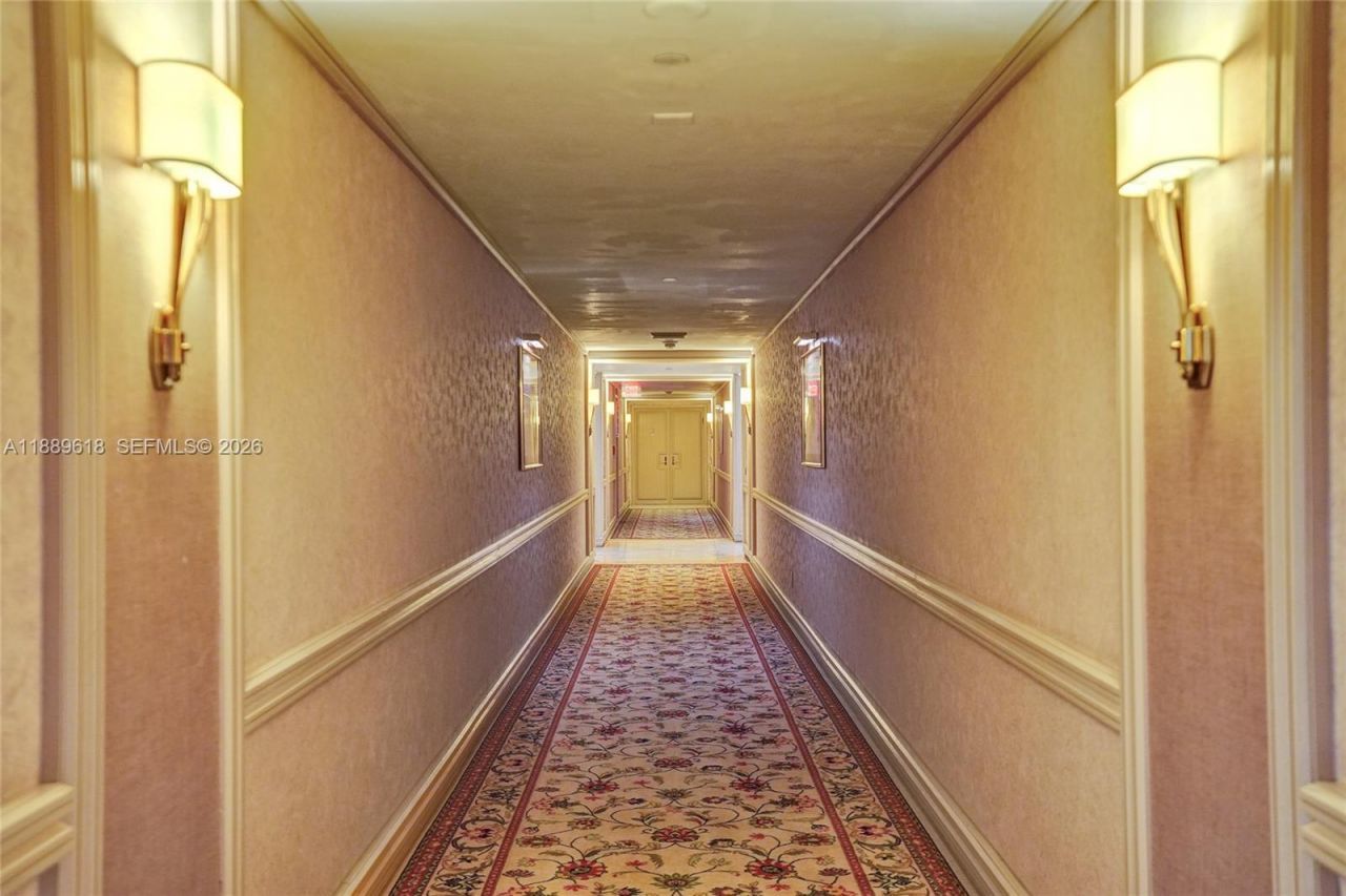 20281 E Country Club Dr, Unit 2110, Aventura, FL 33180 Photo