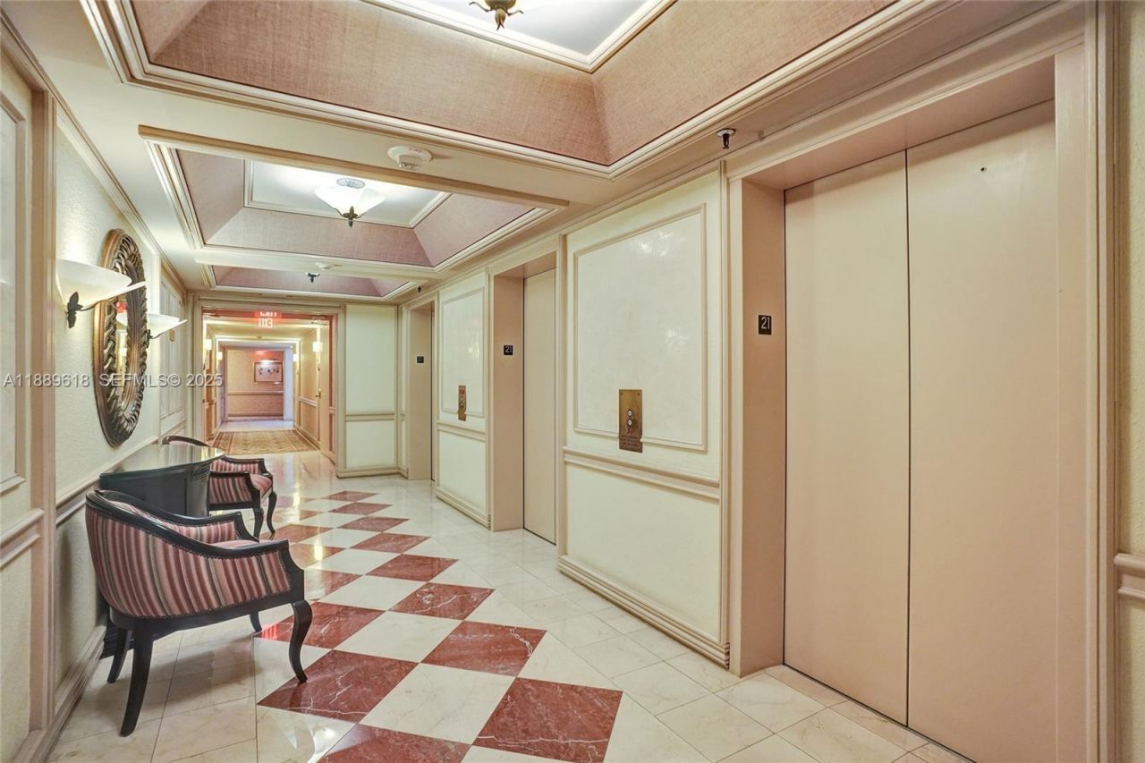 20281 E Country Club Dr, Unit 2110, Aventura, FL 33180 Photo