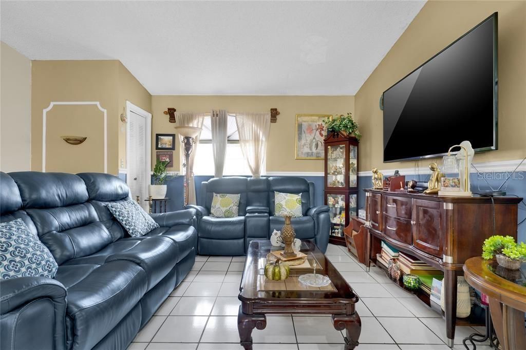 7842 W 34th Lane, Unit 202, Hialeah, FL 33018 Photo