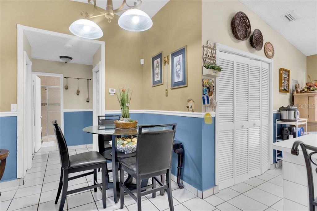 7842 W 34th Lane, Unit 202, Hialeah, FL 33018 Photo