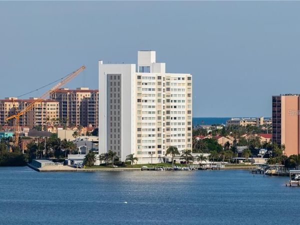 31 ISLAND WAY, Unit 408, CLEARWATER BEACH, FL 33767