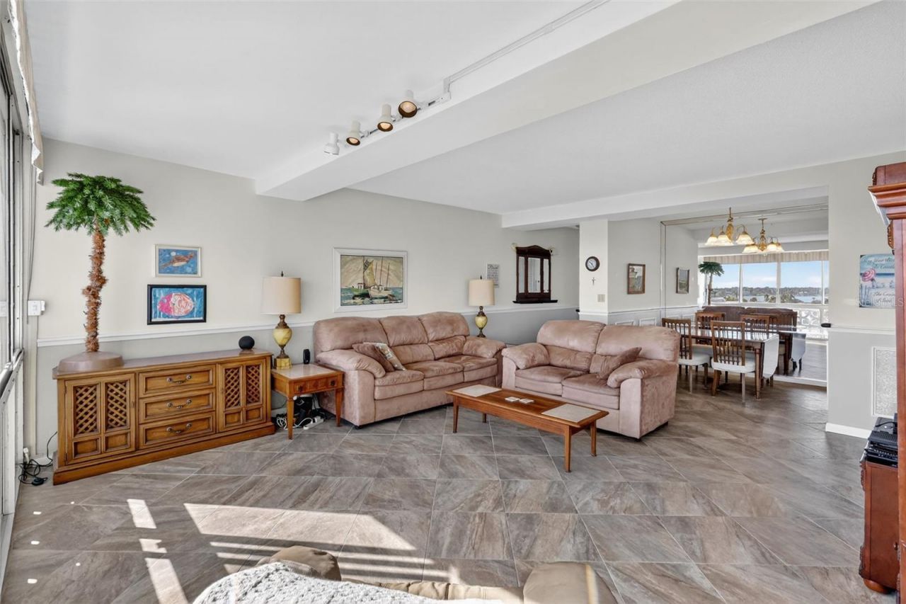 31 Island Way, Unit 408, Clearwater Beach, FL 33767 Photo