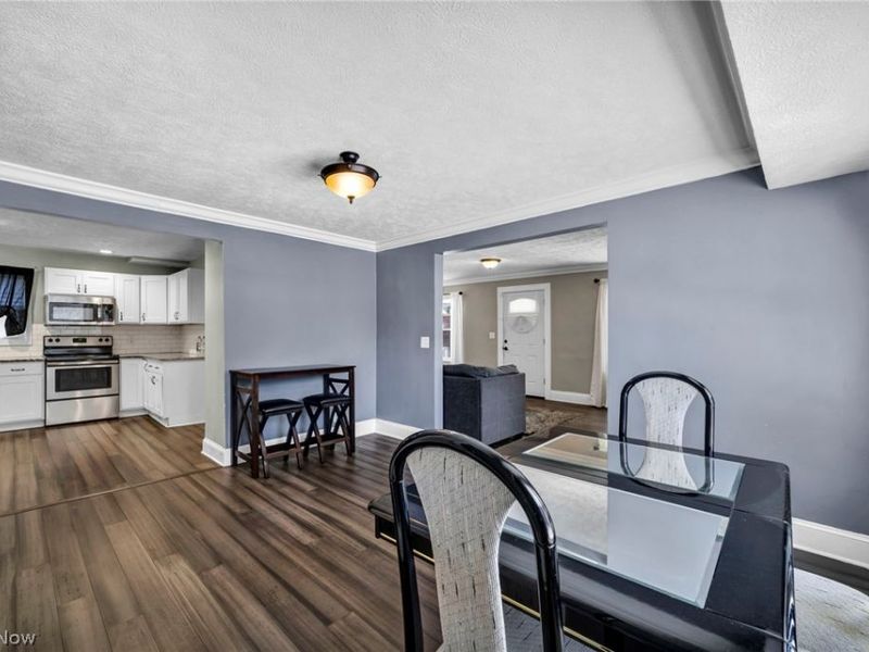 24801 Highland Road, Cleveland, OH 44143 Photo 8