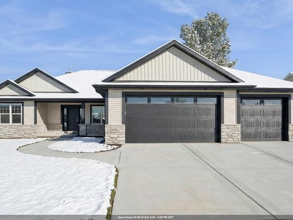 1338 HIGHLAND RIDGE DRIVE, De Pere, WI 54115