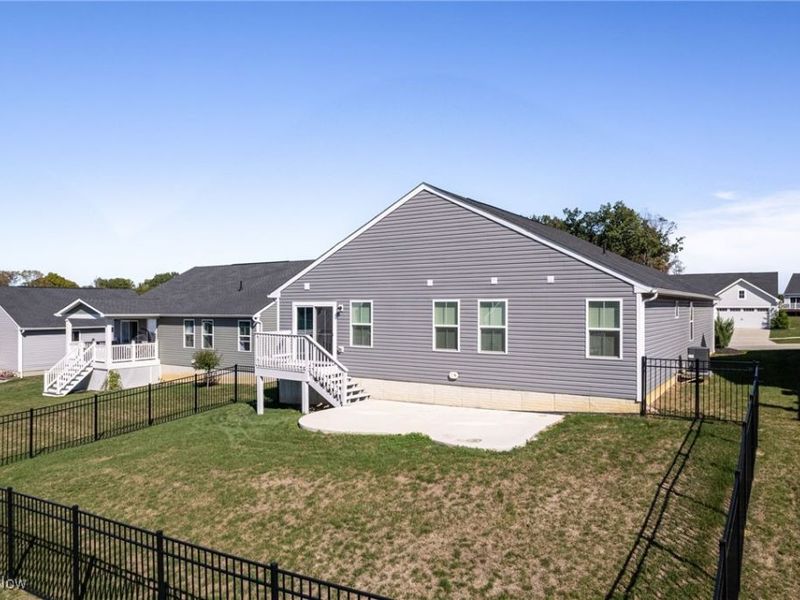 3658 knecht, Norton, OH 44203 Photo 4