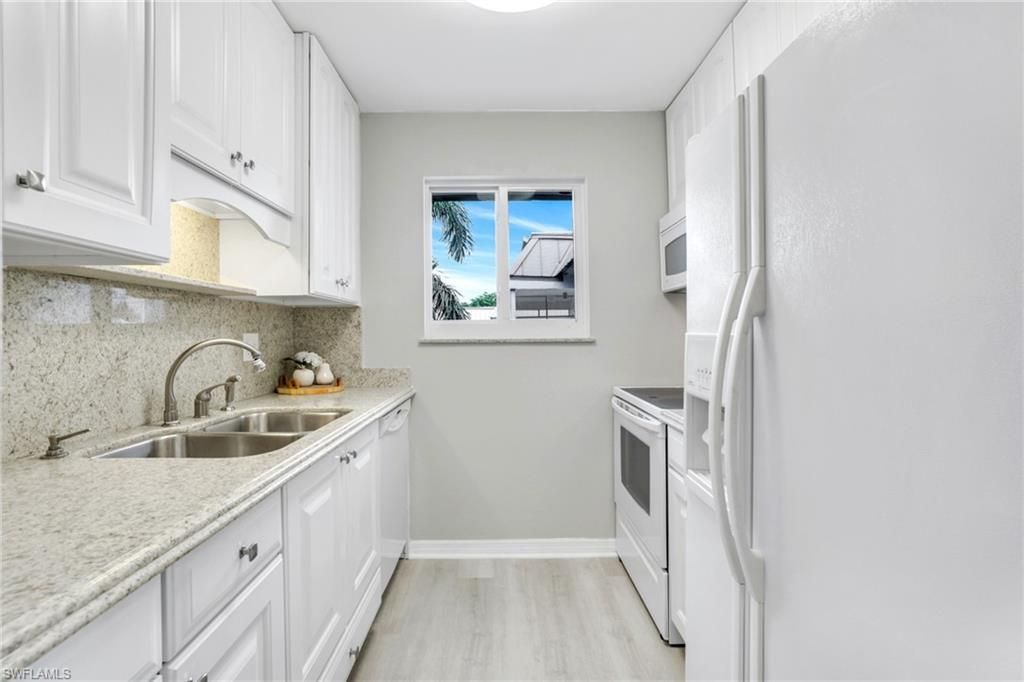 766 Central Ave, Unit 313, Naples, FL 34102 Photo