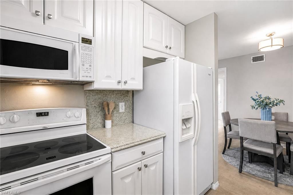 766 Central Ave, Unit 313, Naples, FL 34102 Photo