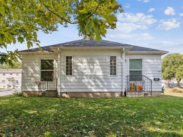 918-920 W 4th Street, Waterloo, IA 50702