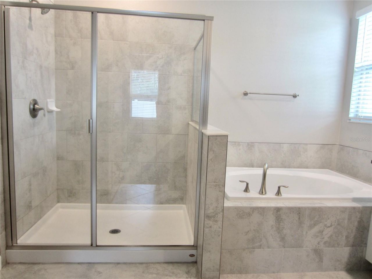 24815 Lambrusco Loop, Lutz, FL 33559 Photo