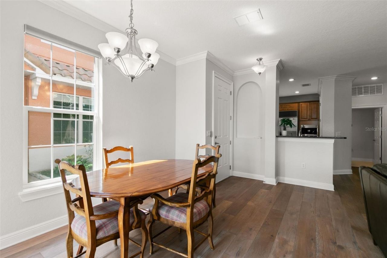 24 Mangrove Point, Saint Petersburg, FL 33705 Photo