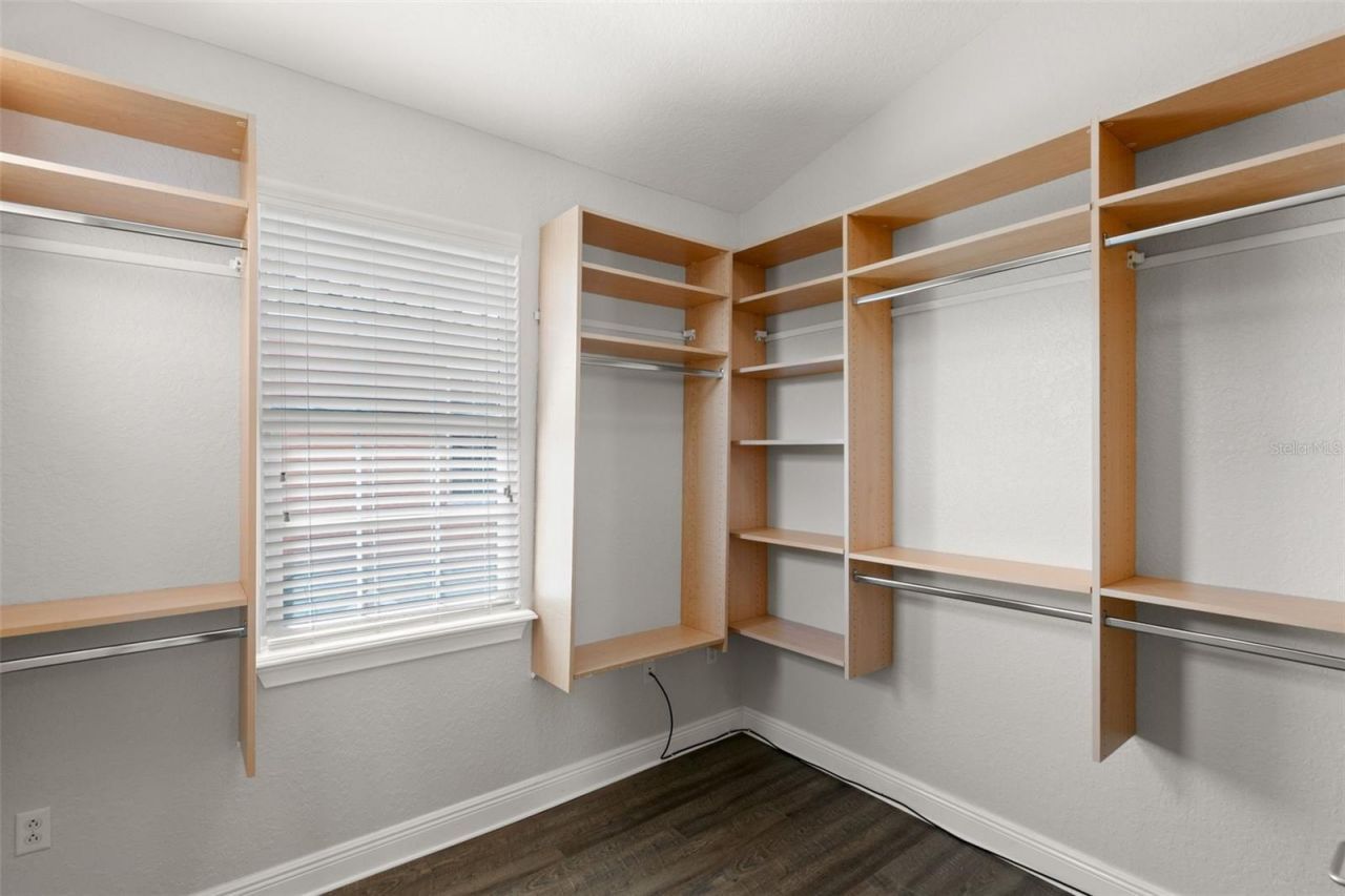 24 Mangrove Point, Saint Petersburg, FL 33705 Photo