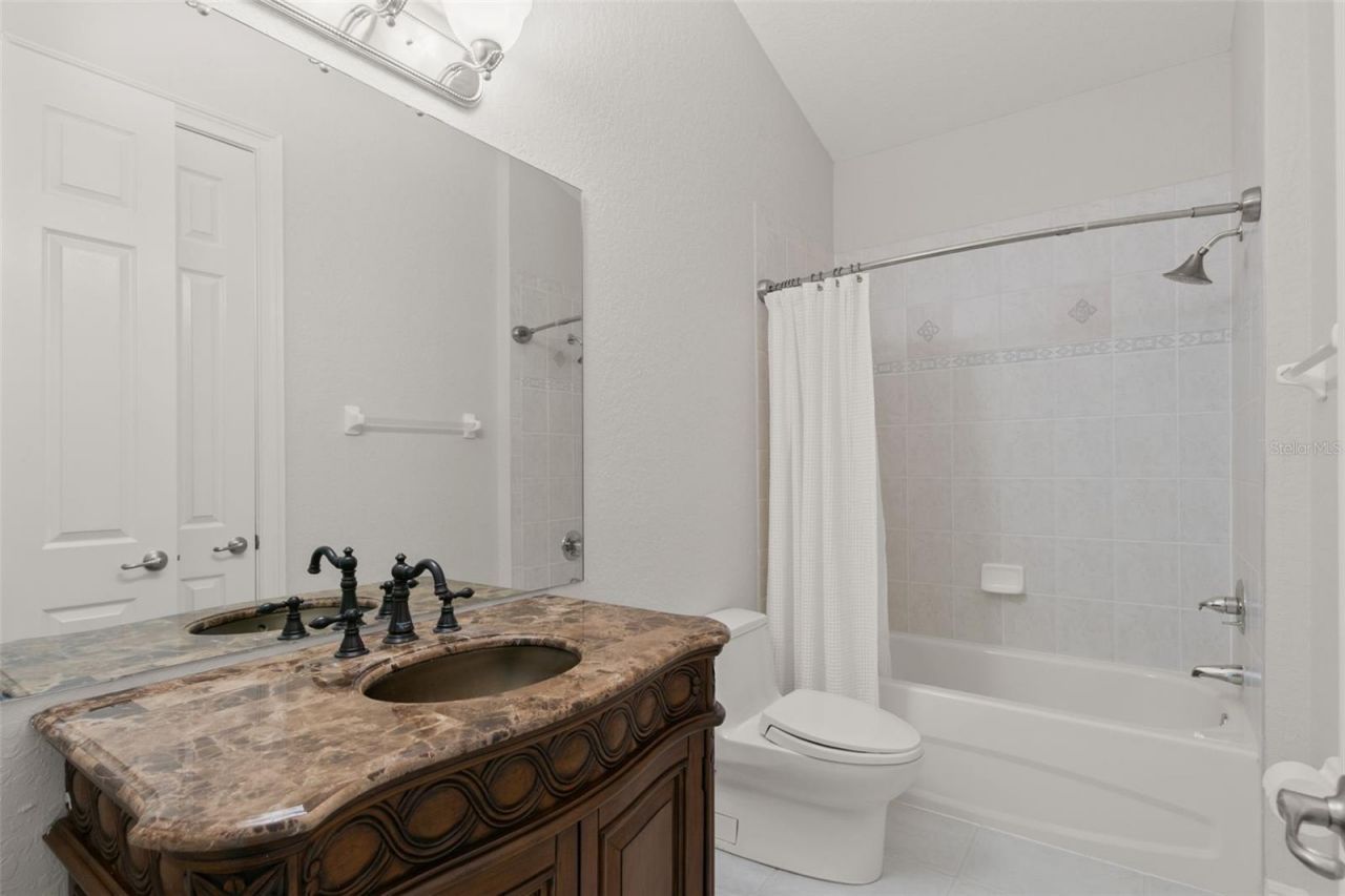 24 Mangrove Point, Saint Petersburg, FL 33705 Photo