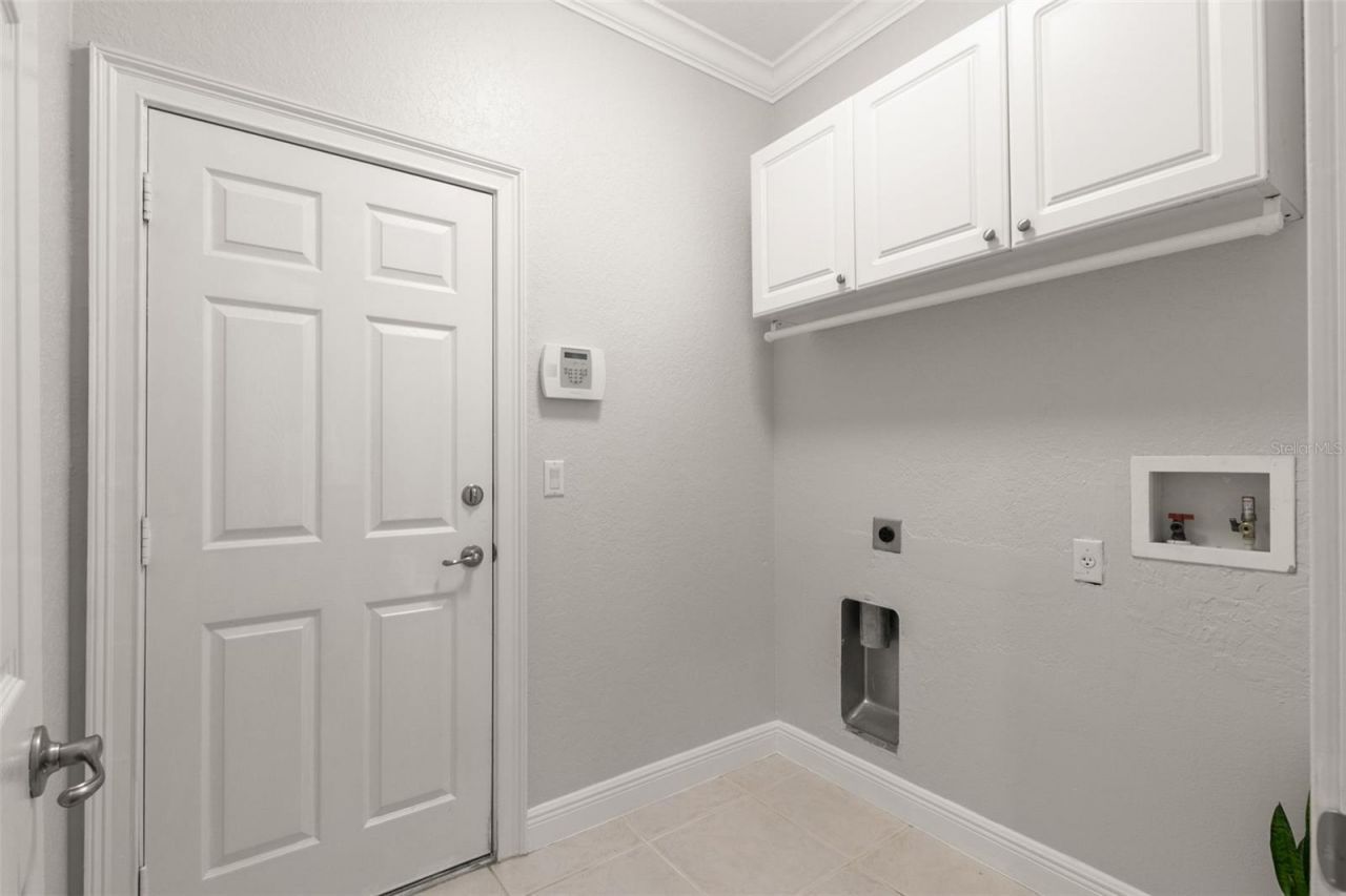 24 Mangrove Point, Saint Petersburg, FL 33705 Photo