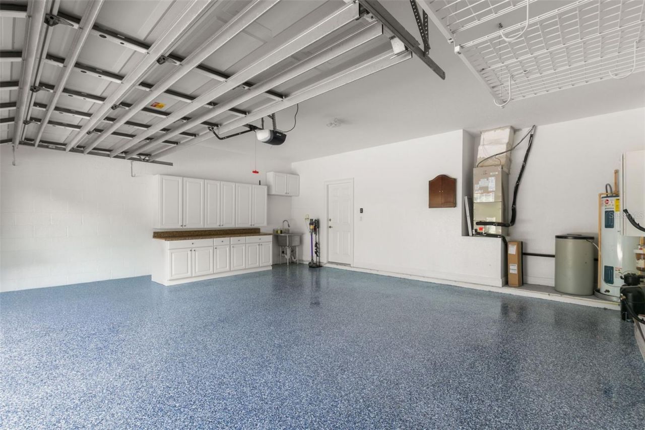 24 Mangrove Point, Saint Petersburg, FL 33705 Photo