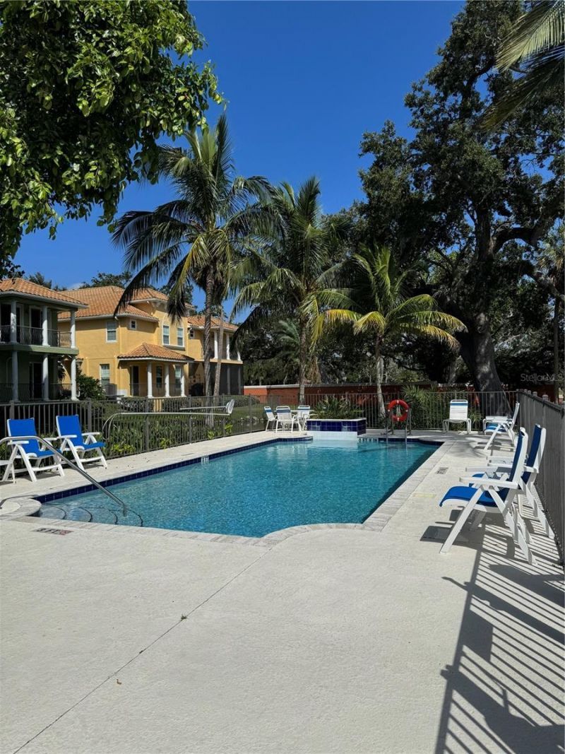 24 Mangrove Point, Saint Petersburg, FL 33705 Photo