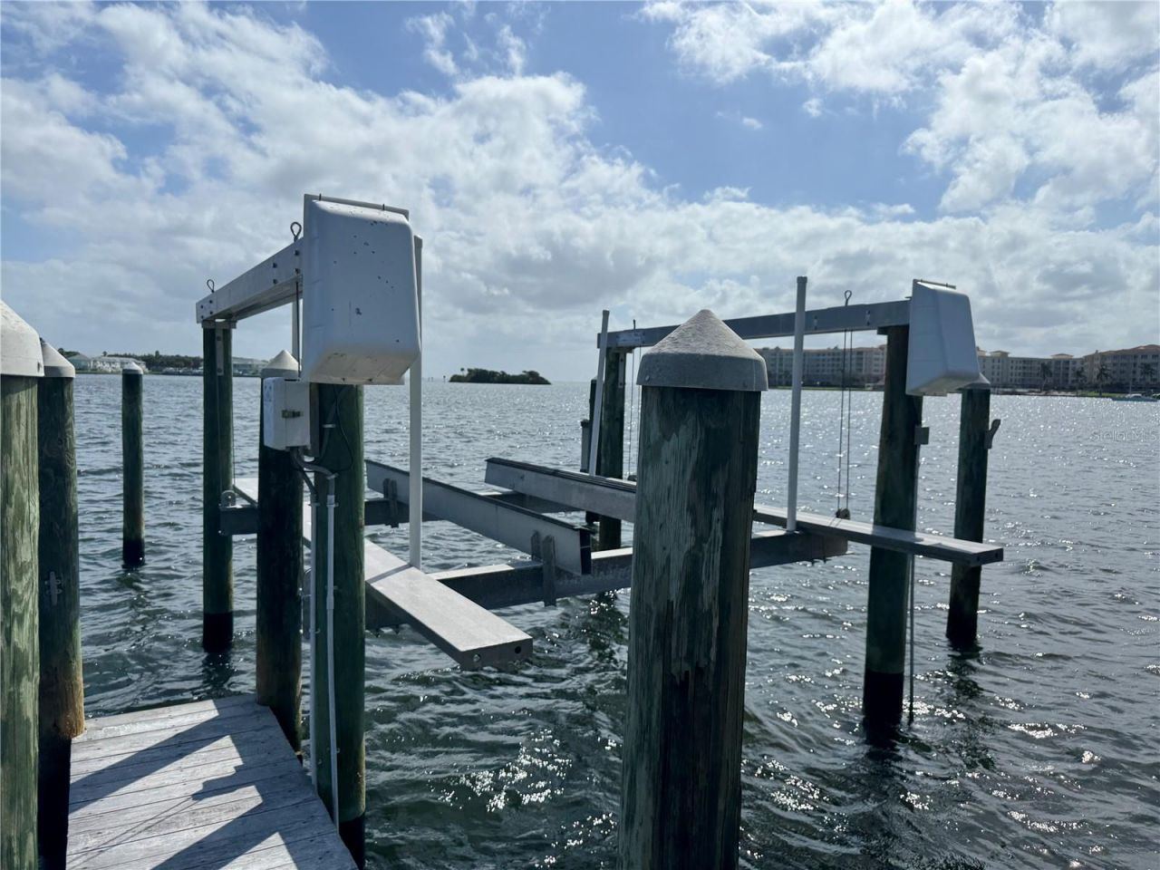 24 Mangrove Point, Saint Petersburg, FL 33705 Photo