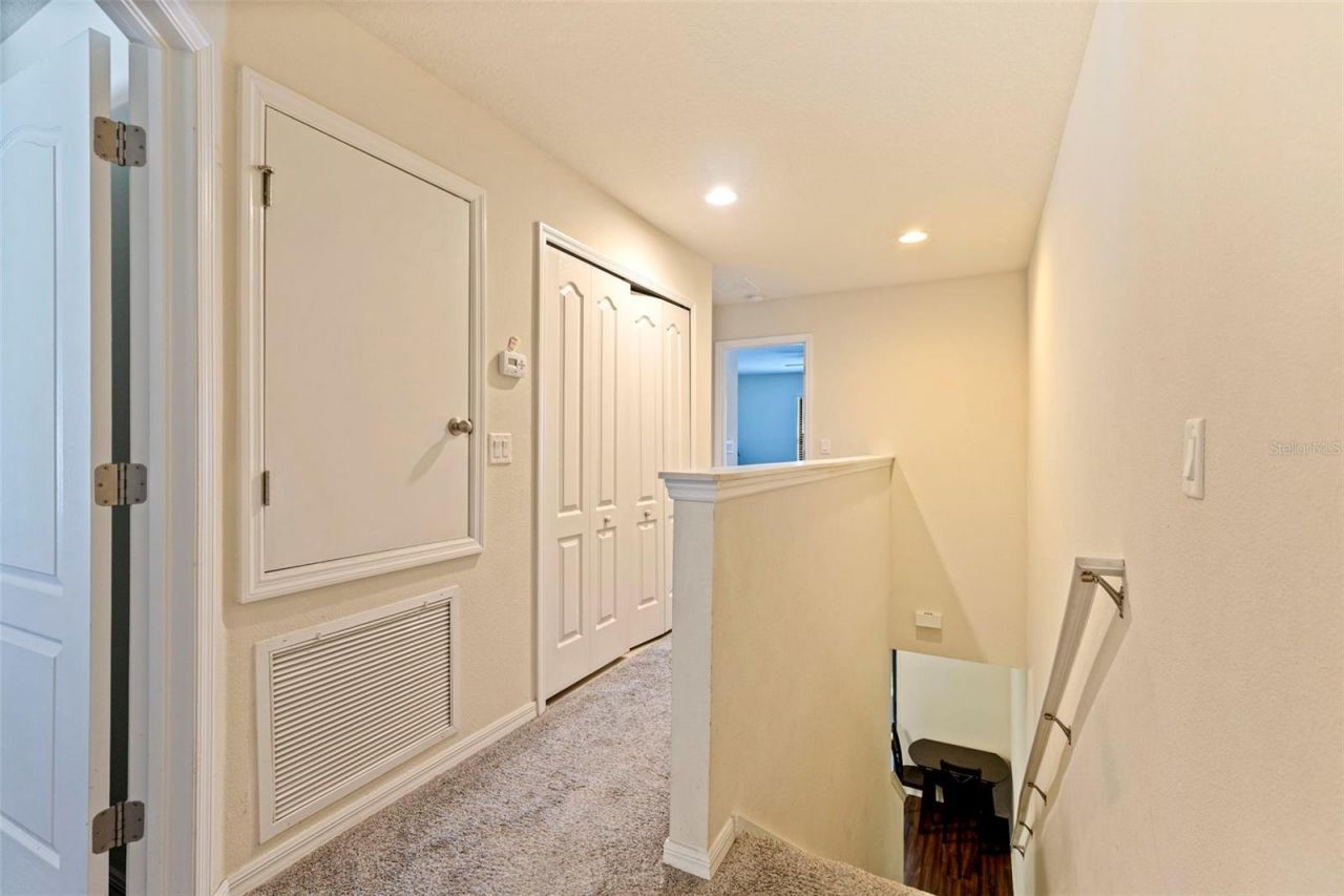 5148 Bay Isle Circle, Clearwater, FL 33760 Photo
