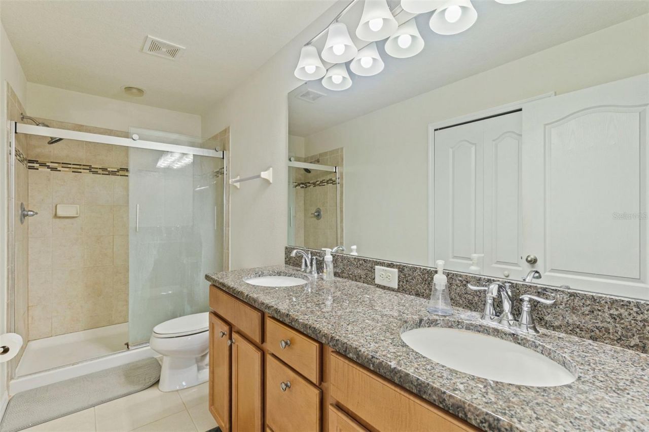 5148 Bay Isle Circle, Clearwater, FL 33760 Photo