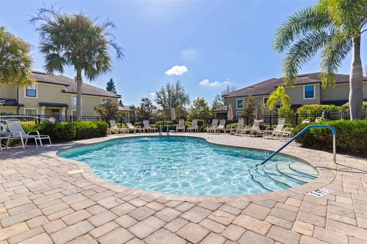 5148 Bay Isle Circle, Clearwater, FL 33760 Photo