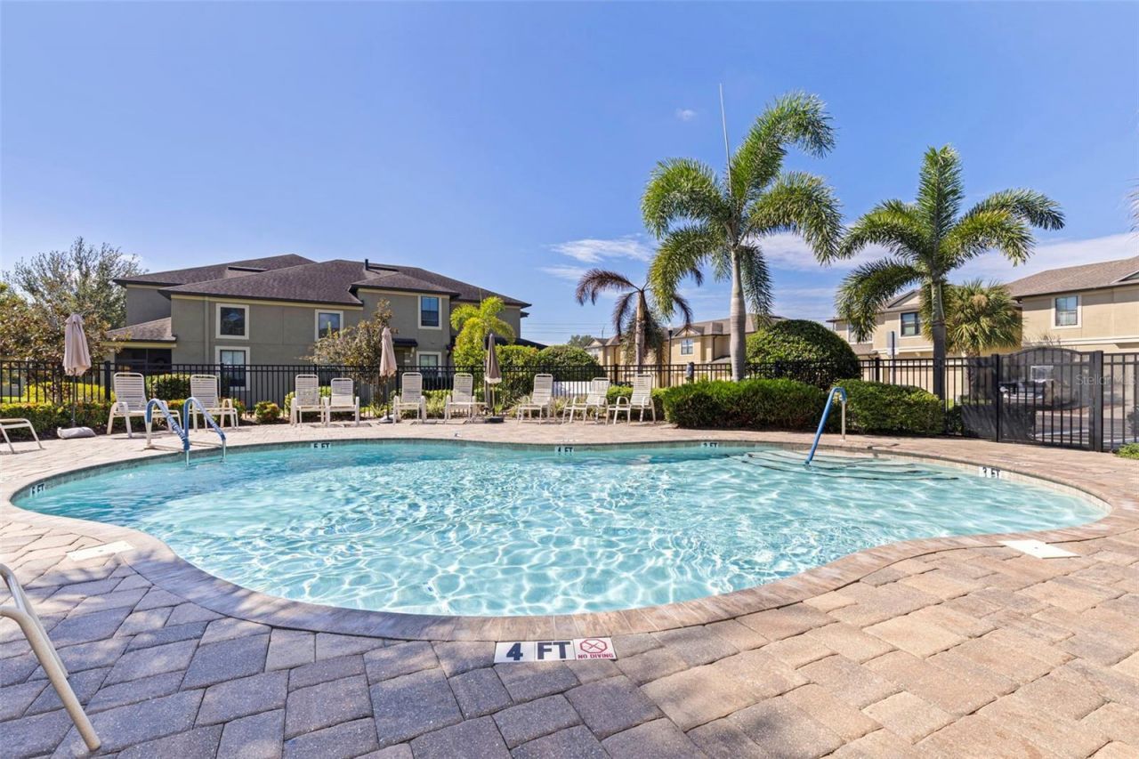 5148 Bay Isle Circle, Clearwater, FL 33760 Photo