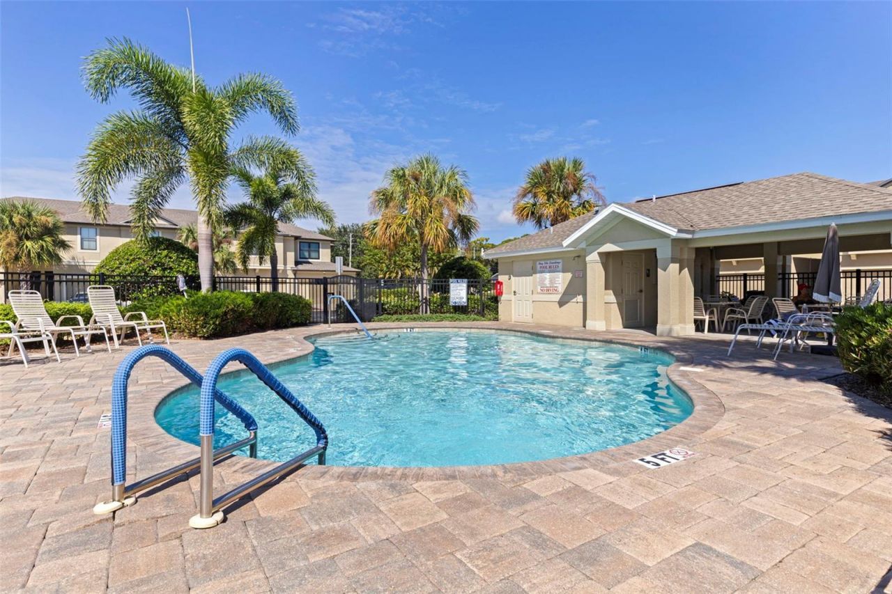 5148 Bay Isle Circle, Clearwater, FL 33760 Photo