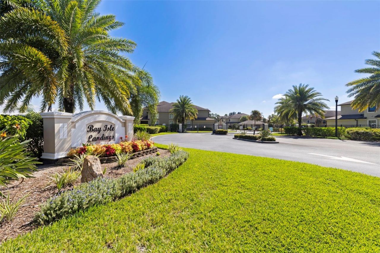5148 Bay Isle Circle, Clearwater, FL 33760 Photo