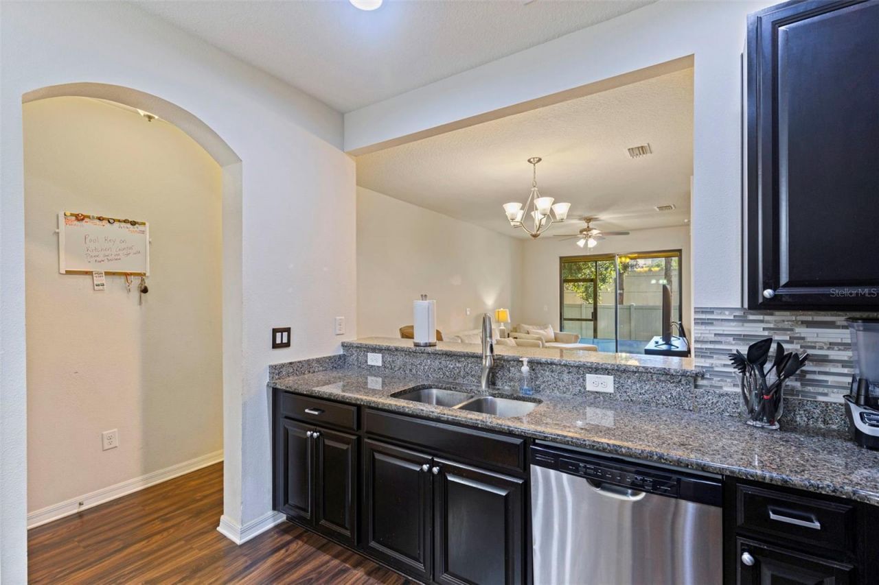 5148 Bay Isle Circle, Clearwater, FL 33760 Photo