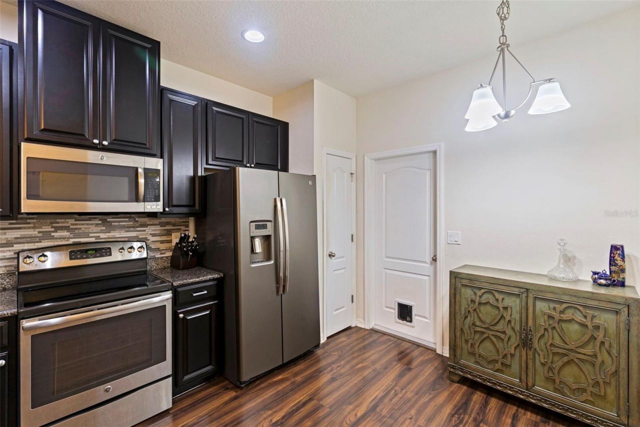 5148 Bay Isle Circle, Clearwater, FL 33760 Photo