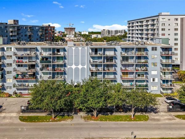 12500 NE 15TH AVENUE, Unit 105, NORTH MIAMI, FL 33161