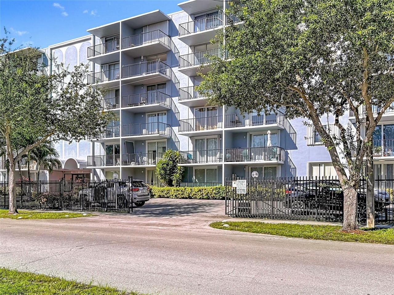 12500 NE 15th Avenue, Unit 105, North Miami, FL 33161 Photo