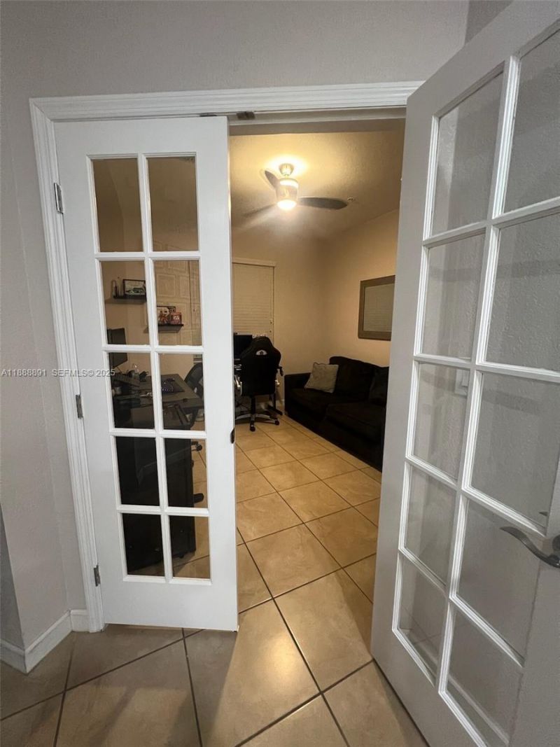 133 SE 28th Ter, Unit 9, Homestead, FL 33033 Photo