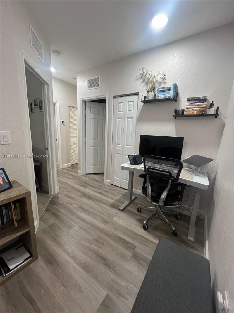 133 SE 28th Ter, Unit 9, Homestead, FL 33033 Photo