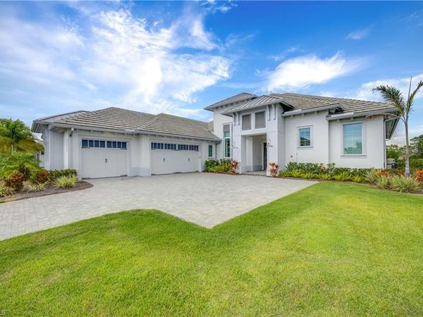 8781 Santo Domingo DR, NAPLES, FL 34112