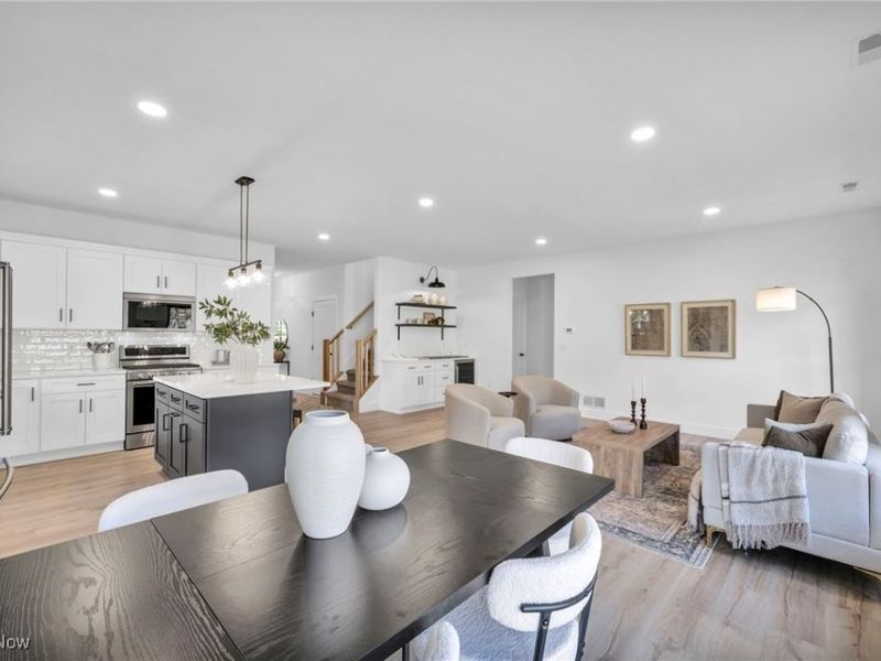 6728 Benedict Drive, Cleveland, OH 44130 Photo 12