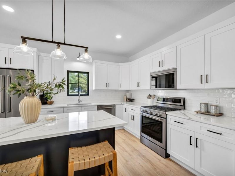 6728 Benedict Drive, Cleveland, OH 44130 Photo 19