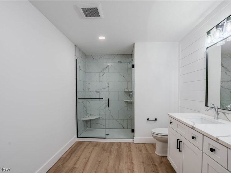 6724 Benedict Drive, Unit SL2, Middleburg Heights, OH 44130 Photo 32