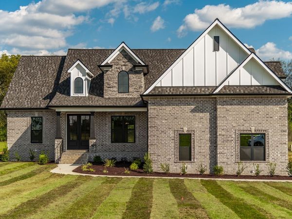 1060 Mill Brook Way, Gallatin, TN 37066