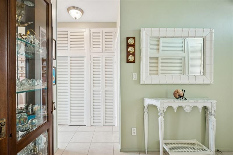 1900 S Ocean Drive, Unit 810, Fort Lauderdale, FL 33316 Photo