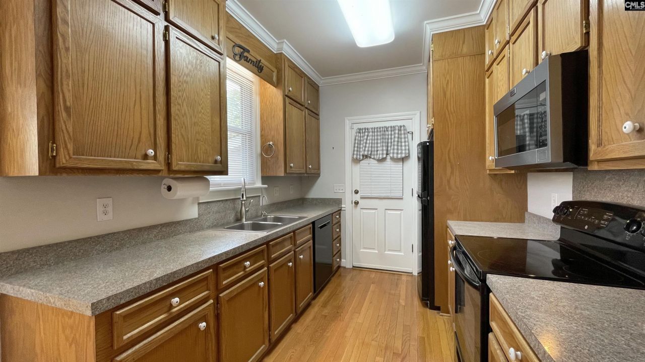 722 Moss Creek Drive Photo 13