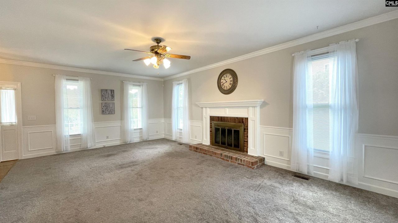 722 Moss Creek Drive Photo 6