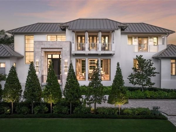 2075 Gordon DR E, NAPLES, FL 34102