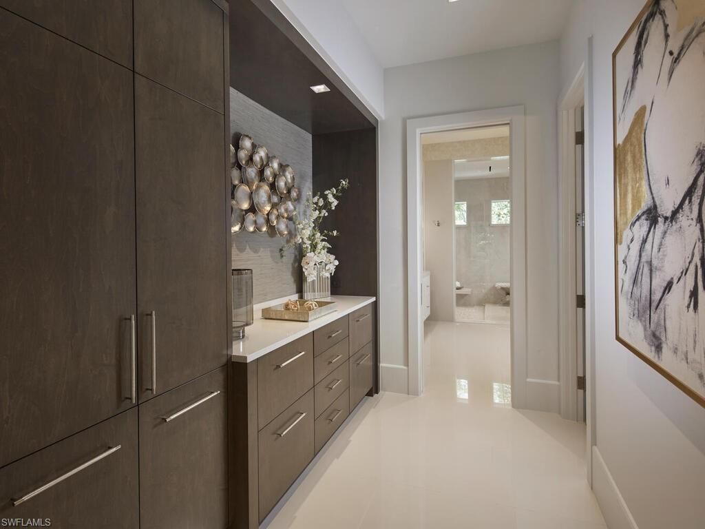 2075 Gordon Dr E, Naples, FL 34102 Photo