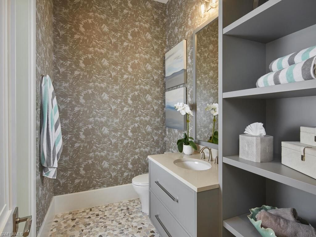 2075 Gordon Dr E, Naples, FL 34102 Photo