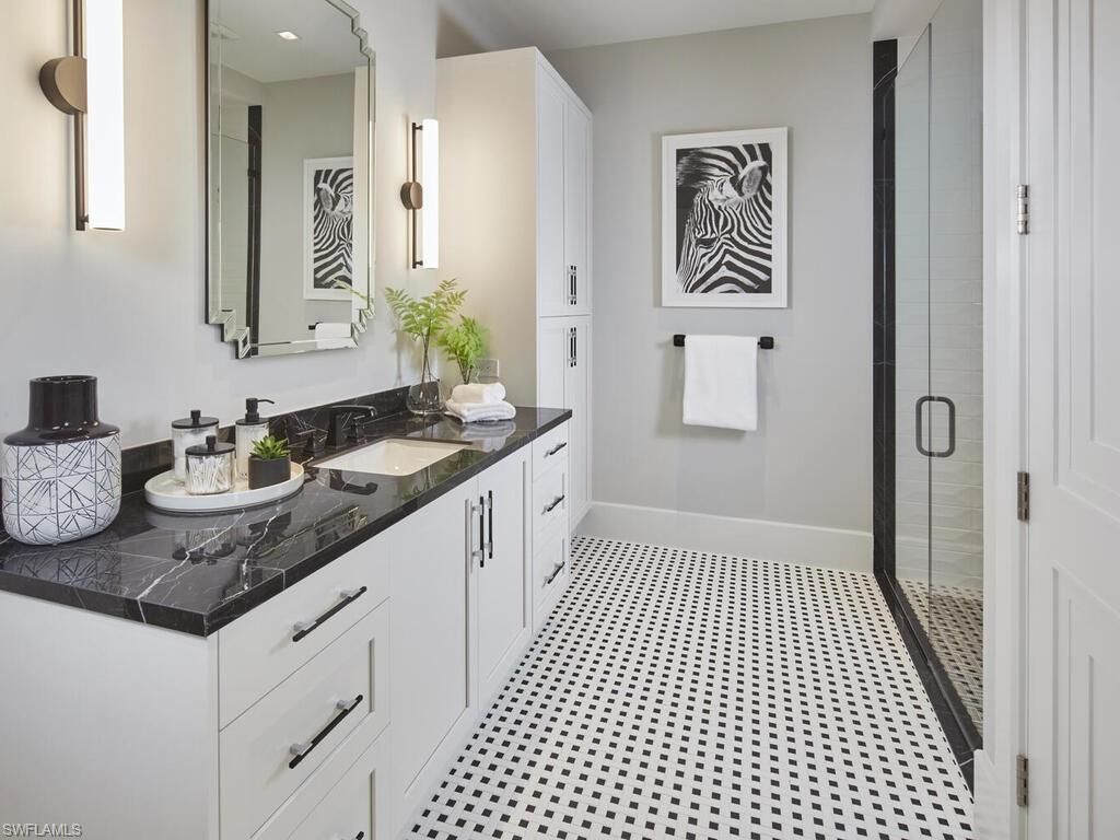 2075 Gordon Dr E, Naples, FL 34102 Photo