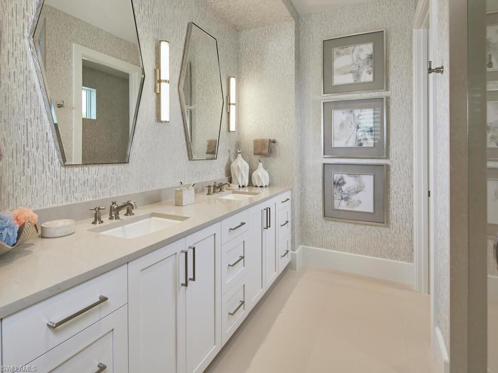 2075 Gordon Dr E, Naples, FL 34102 Photo